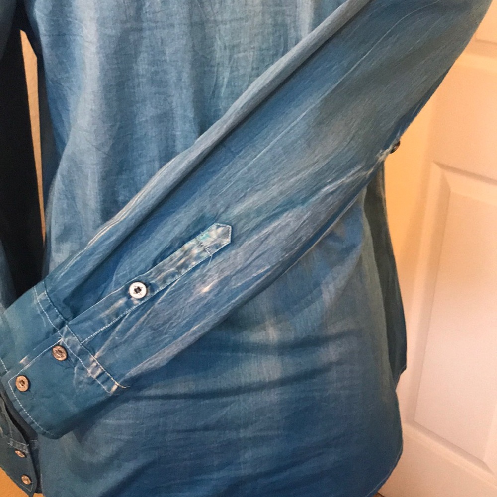 Vintage Roar Bling Button Down - Picture 6 of 8